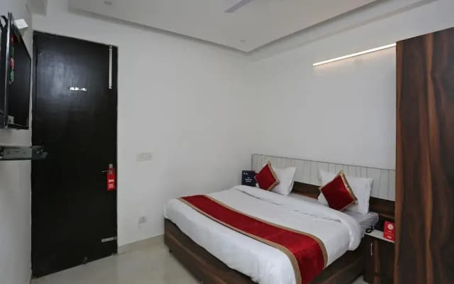 OYO 11953 Galaxy Residency - photo 4