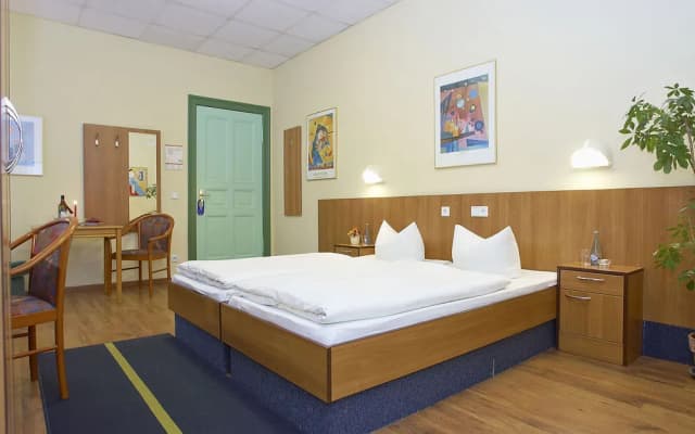 Juncker's Hotel Garni - photo 5