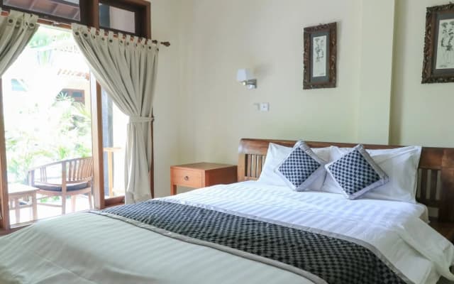 Surfaris Inn on Poppies 2 - photo 2