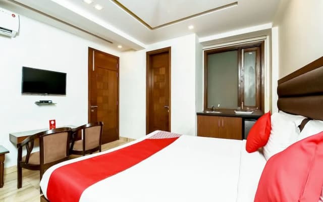 OYO 16540 Prem Home - photo 5