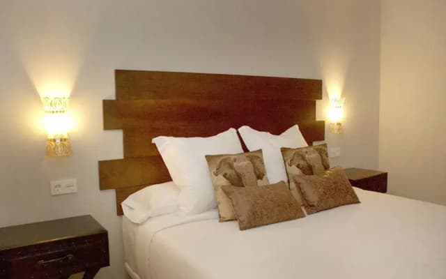 Los Amigos Vip Rooms - photo 2