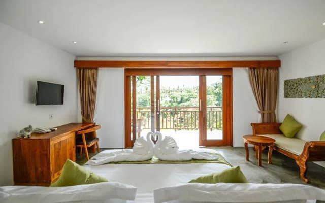 The Pandora Hotel - photo 3