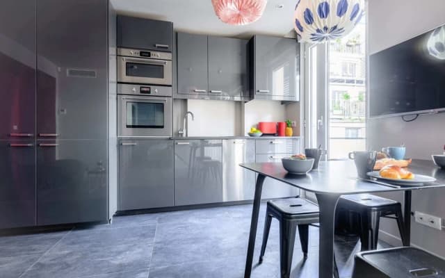 Comfortable Apartment Next to Malesherbes - Very Calm - photo 2