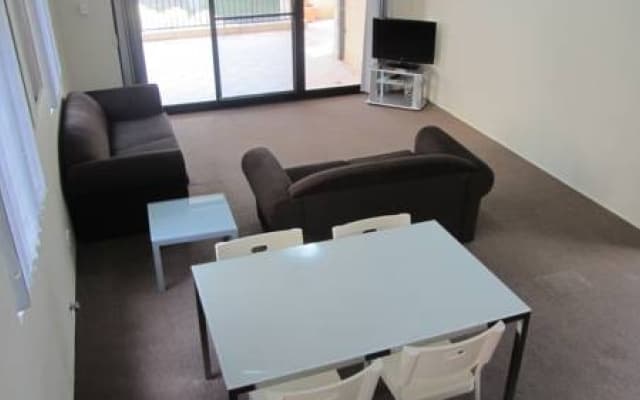 Parkside Apartments on Thomas Street - photo 2