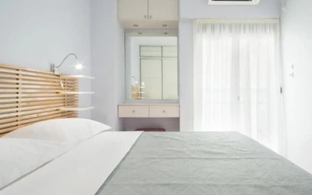 Live Like A Local Next To Acropolis - photo 3