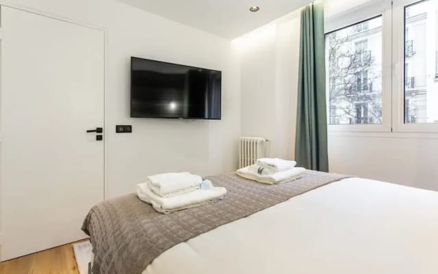 Charming Apartment - 1br/4p - Canal St Martin - photo 2