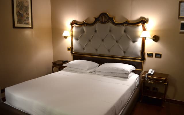 Hotel della Torre Argentina - photo 4