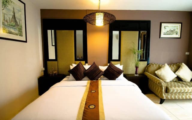 Royal View Resort - photo 4