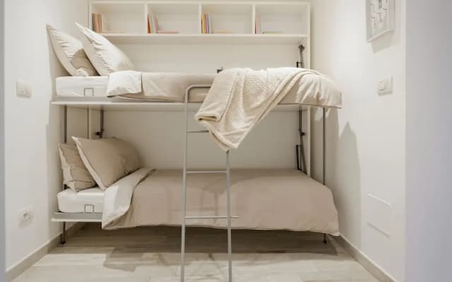 Top Clean Charming Darsena Navigli District - photo 3
