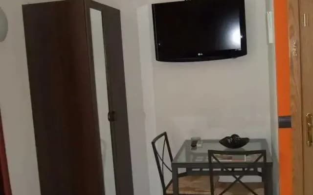 Hostal Mairu - photo 2