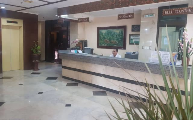 Hotel Surya Baru - photo 2