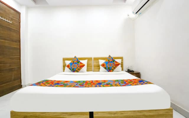 Fabhotel Silver Crown - photo 4