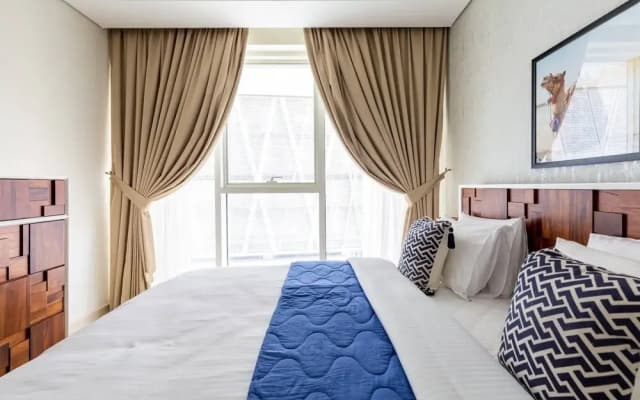 Luxurious 3BR Loft W/ Study In Downtown Dubai - photo 2