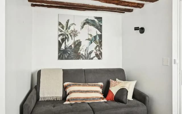 Cozy Getaway in Le Marais Heart of Paris - photo 4