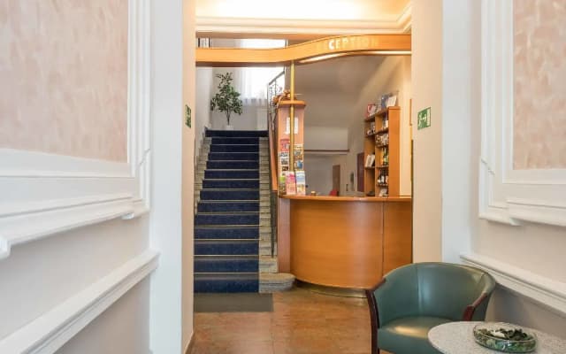 Alton Hotel Prague - photo 2