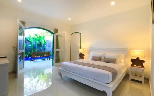 Singgah Villas Seminyak - photo 4