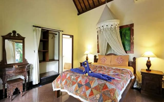 Loka Sari Guest House and Spa - photo 4