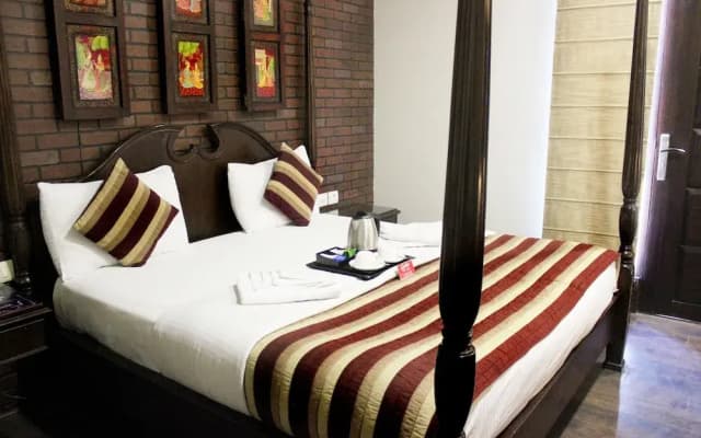 OYO 557 Hotel Lavish Inn - photo 5