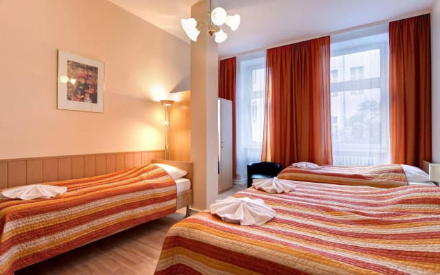 Hotel Am Savignyplatz - photo 2