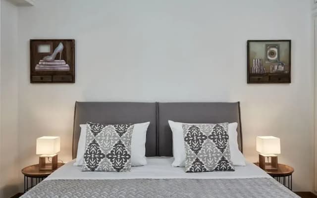 Chic One Bd Apartment with Hilton View - photo 3