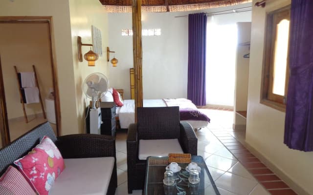 Ninila Fruit Farm Bungalow - photo 4