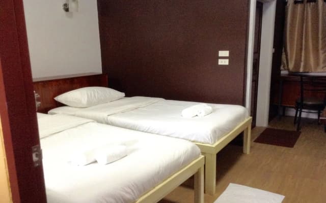 BC guesthouse Si Phraya - photo 3