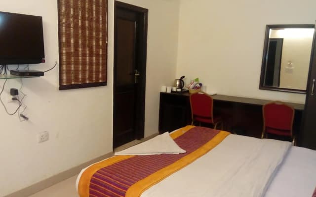 Glt Hotel Radiance - photo 2