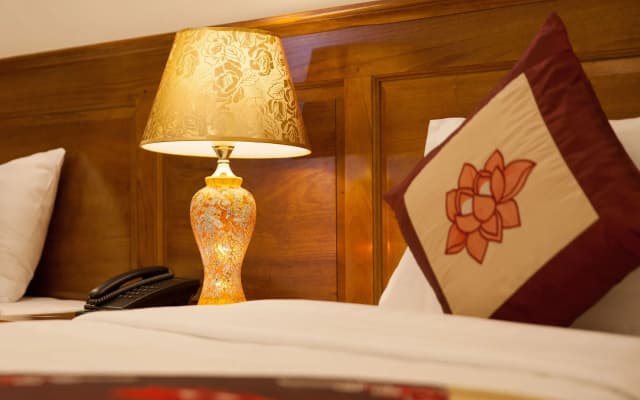 Sq Hang Gai Hotel & Spa - photo 5