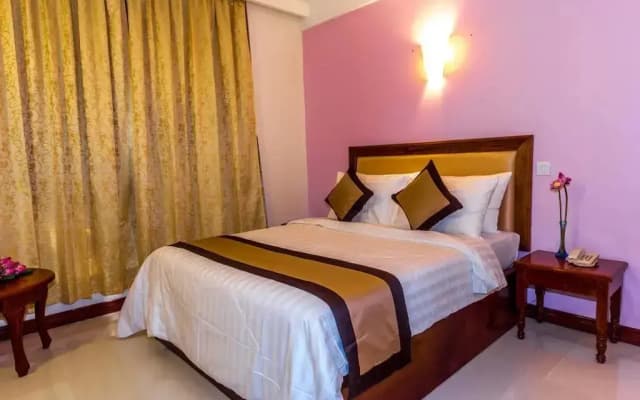 Angkor Riverside Hotel - photo 4