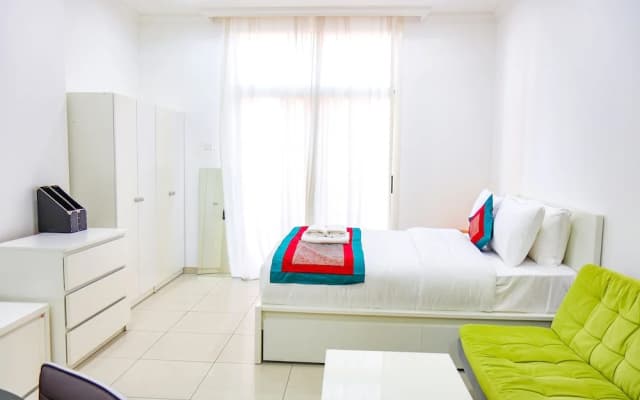 Studio Apartment in Spring Oasis - photo 4