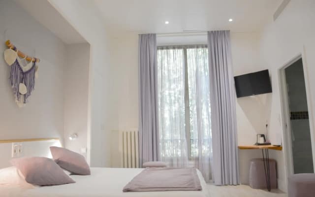 Hotel Busby - photo 2