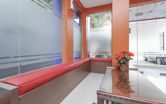 RedDoorz Plus @ Jalan Pemuda - photo 2