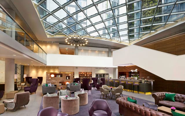 DoubleTree by Hilton Hotel London -Tower of London - photo 2