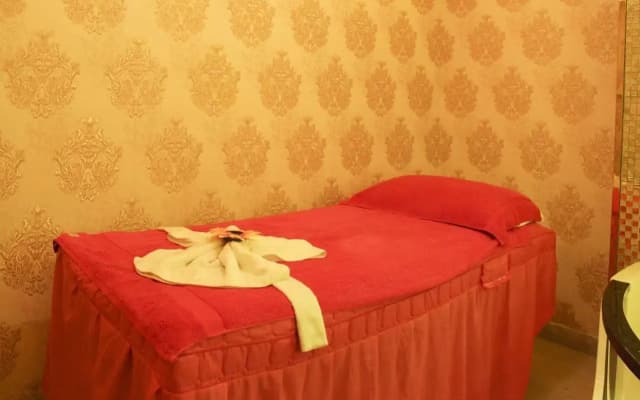OYO 137 Clifton International Hotel - photo 5