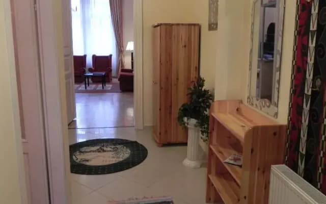 Gina Apartment - photo 2