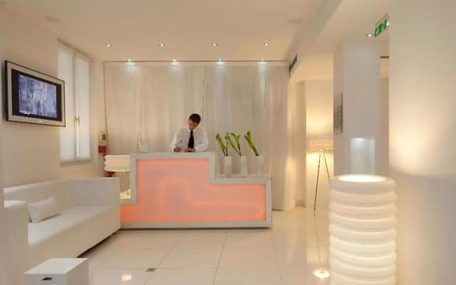 BLC Design Hotel - photo 2