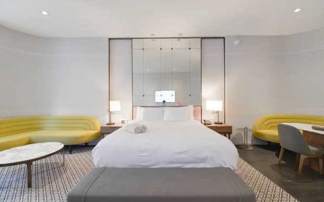 Luxury Suites in Brickell - photo 3