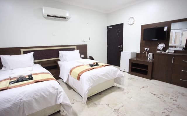 Almanzel Hotel Apartments - photo 3