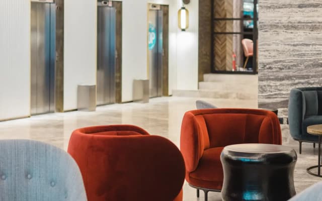 Catalonia Boulevard Hotel - photo 2