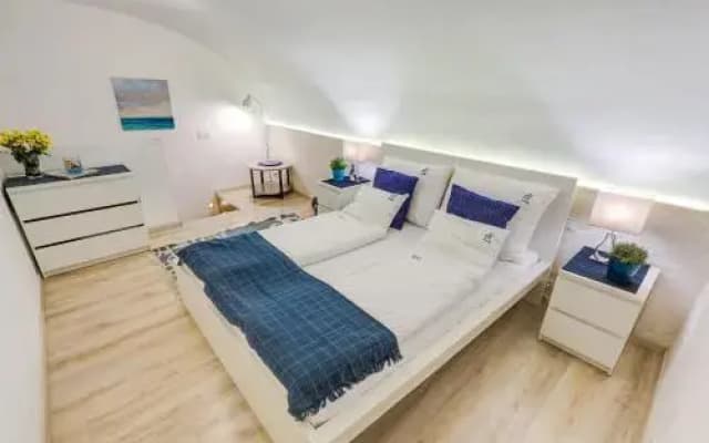 d.Five Beautiful Apartment at Basilica - photo 2