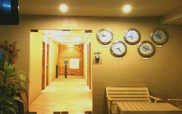 Limburi Hometel - photo 2