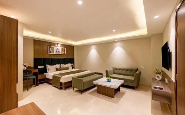 Saltstayz Premier - Paschim Vihar - photo 3