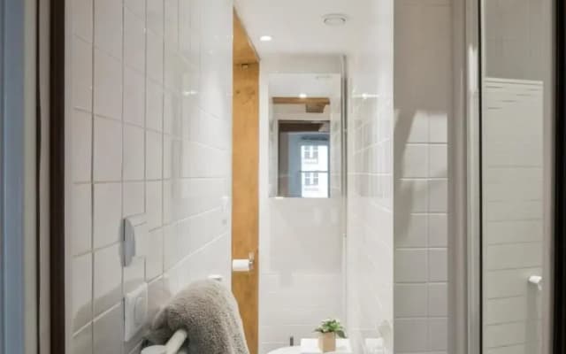 Calm and atypical studio close to Quartier Latin in Paris - Welkeys - photo 2