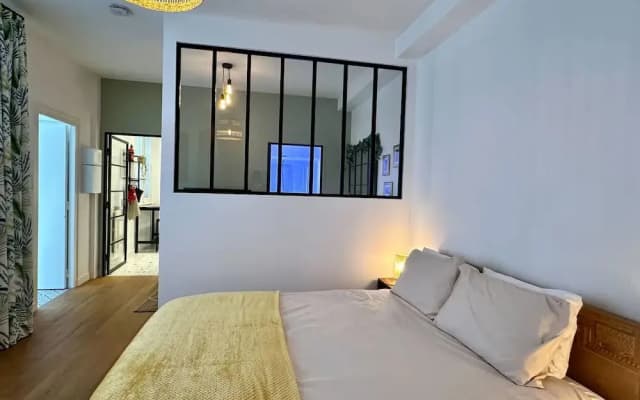 Paradis Calm Modern Studio Apt in Paris - photo 2