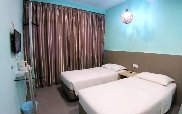 Hotel Nur Termerloh PLT - photo 2