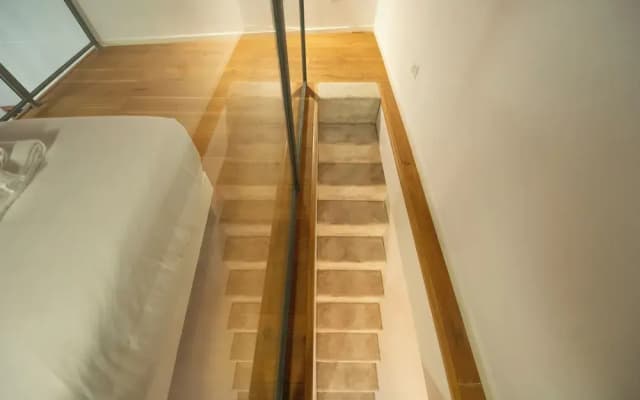 Spanish Steps Romantic Nest With Balcony - photo 4