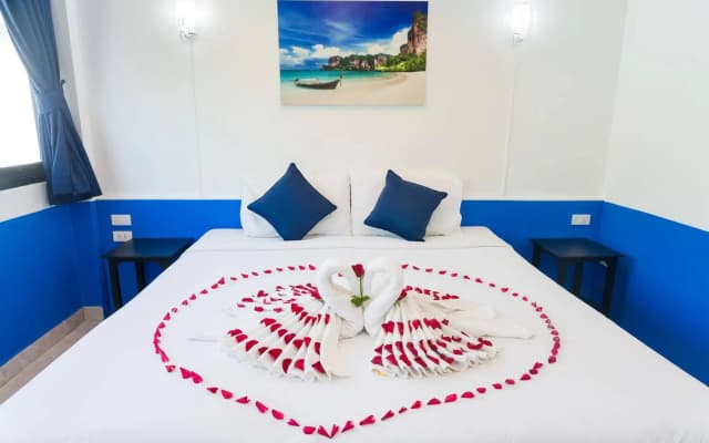 Chaweng Skybar & Hotel - photo 4