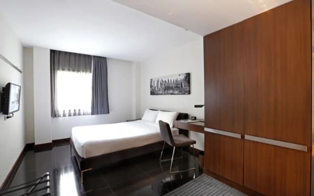 S33 Compact Hotel - photo 2