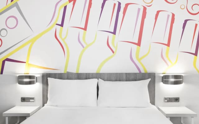Hotel ibis Styles Madrid Prado - photo 4