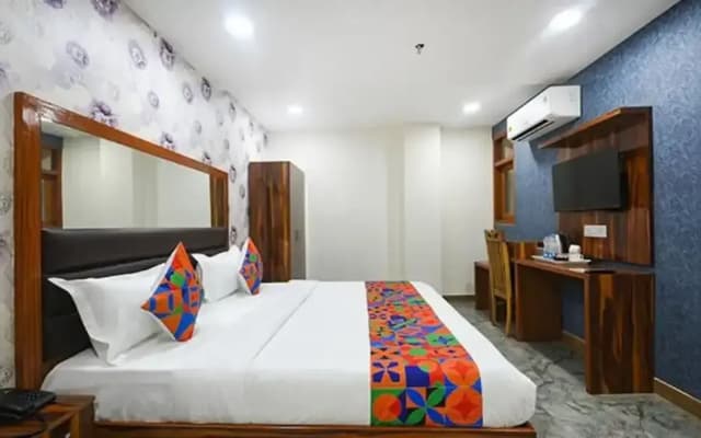 Fabhotel Mona Continental - photo 5